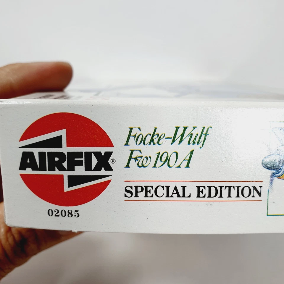 Airfix World War 2 Aircraft Of The Ace Focke Wulf 190A Special Edition Model Kit - Image 4 of 4