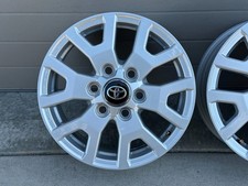 Oem Toyota Tacoma - 4runner Trd 17 Inch Rim Excellent 1 Ea Oem Toyota Tacoma - 4runner Trd 17 Inch Rim Excellent 1 Ea