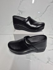 Dansko Women's BLACK Leather Professional Clogs 40 Wide Comfortable Walking