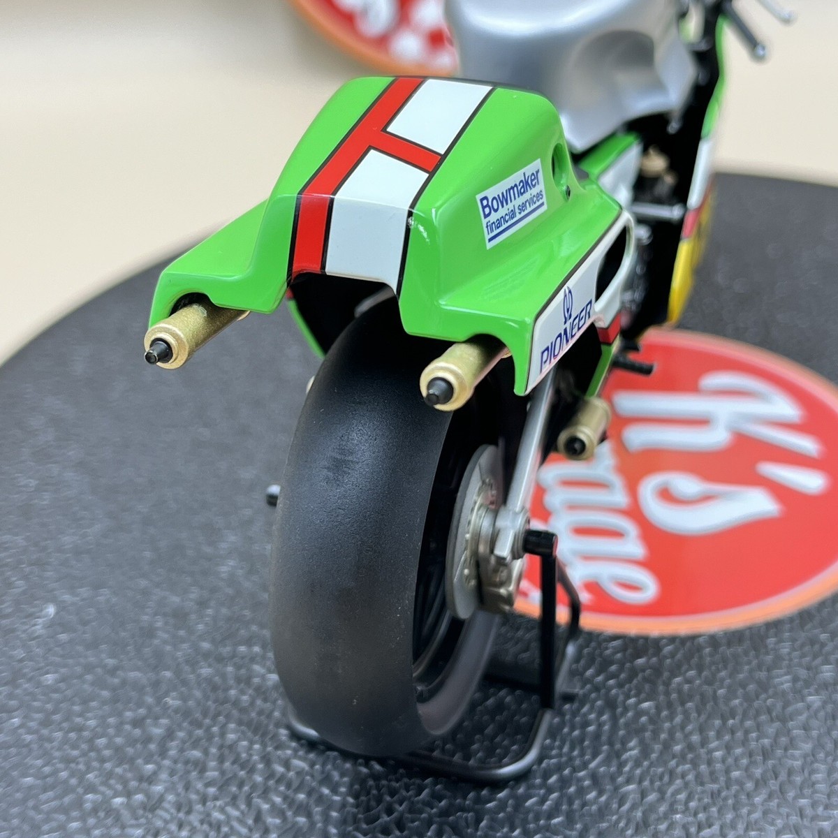 Tamiya 1/12 Kawasaki KR500 '82 1982 No.8 GP500 Masterwork Tamiya 1/12 Kawasaki KR500 '82 1982 No.8 GP500 Masterwork
