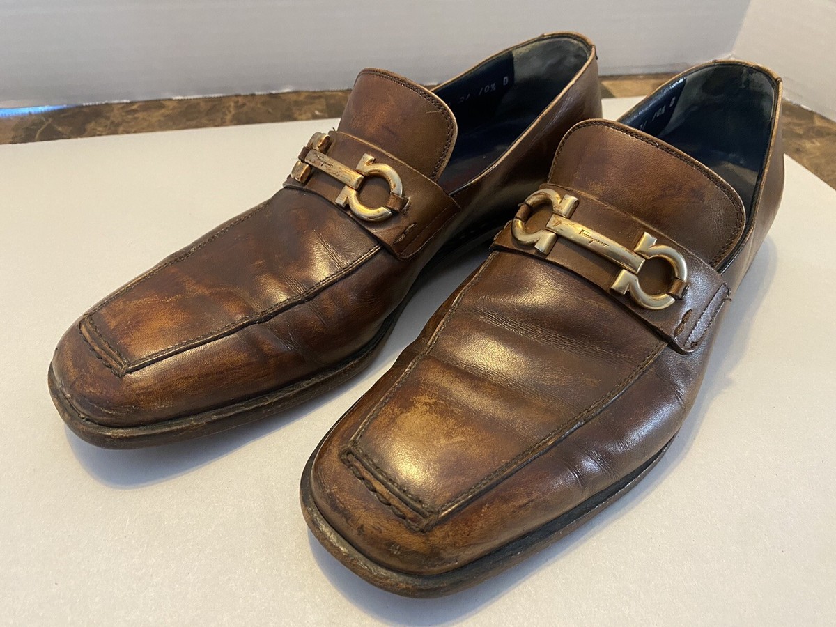 SALVATORE FERRAGAMO Brown Leather Shoes With Gold Buckle  display picture 1
