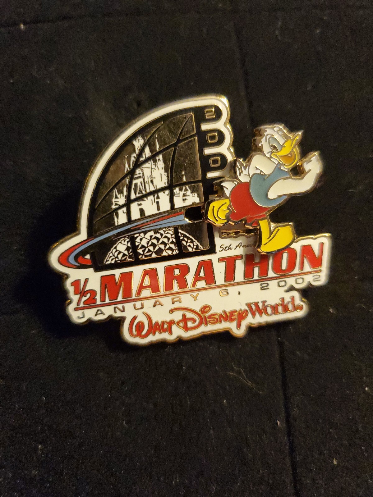 2002 WDW Half Marathon Slider Donald Duck Disney Pin 9442