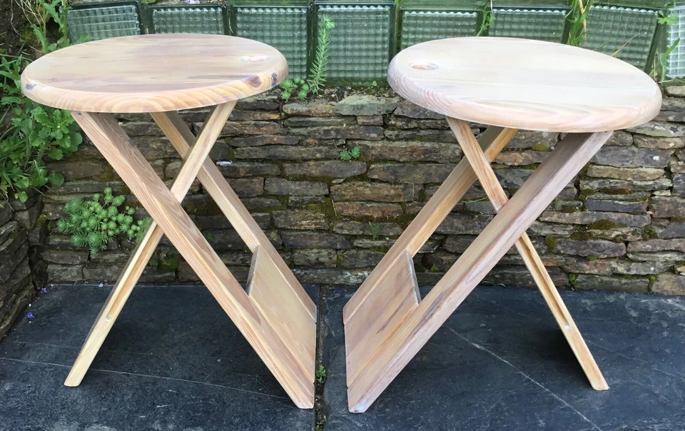 2 Vintage Folding Stools Pine Wooden. Retro Roger Tallon or Adrian Reed in Style - Image 4 of 4
