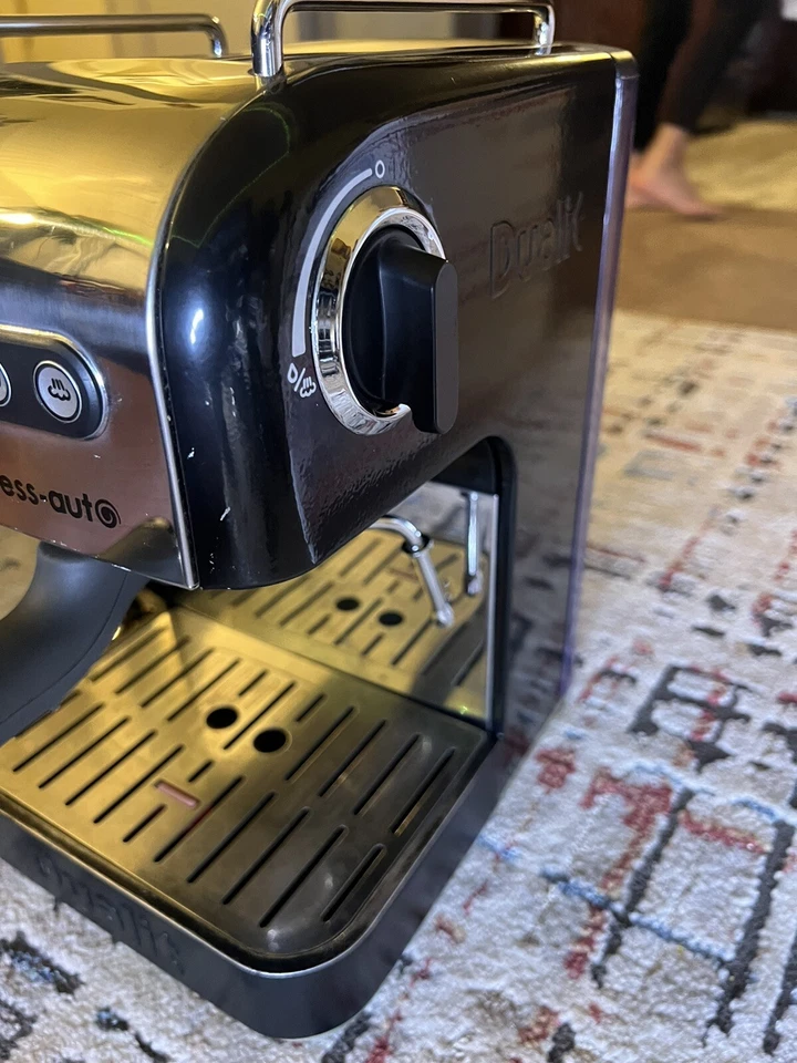 Máquina de té y café automática Dualit Espress negra y plateada DCM3T Foto 3 de 4