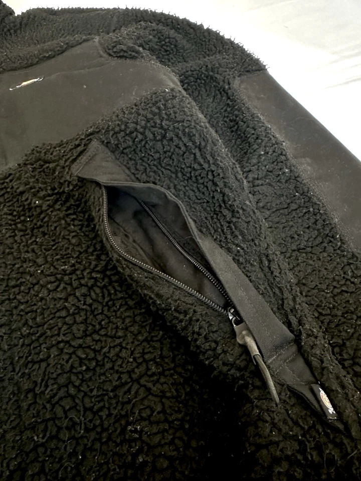 Dickies Red Chute Black Winter Sherpa Fleece Jacket Mens M Size Sk8 Palace - Image 4 of 4