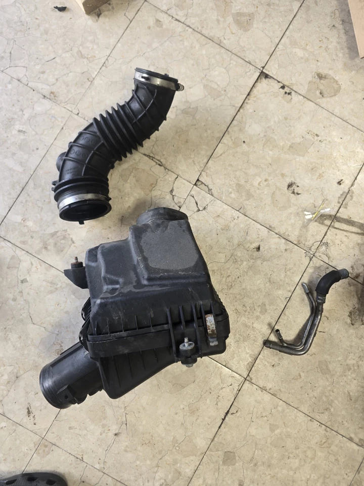 2009-2014 Acura TSX 2.4L 4-CYL Air Intake Cleaner Box Housing Assembly 456 OEM - Image 2 of 2