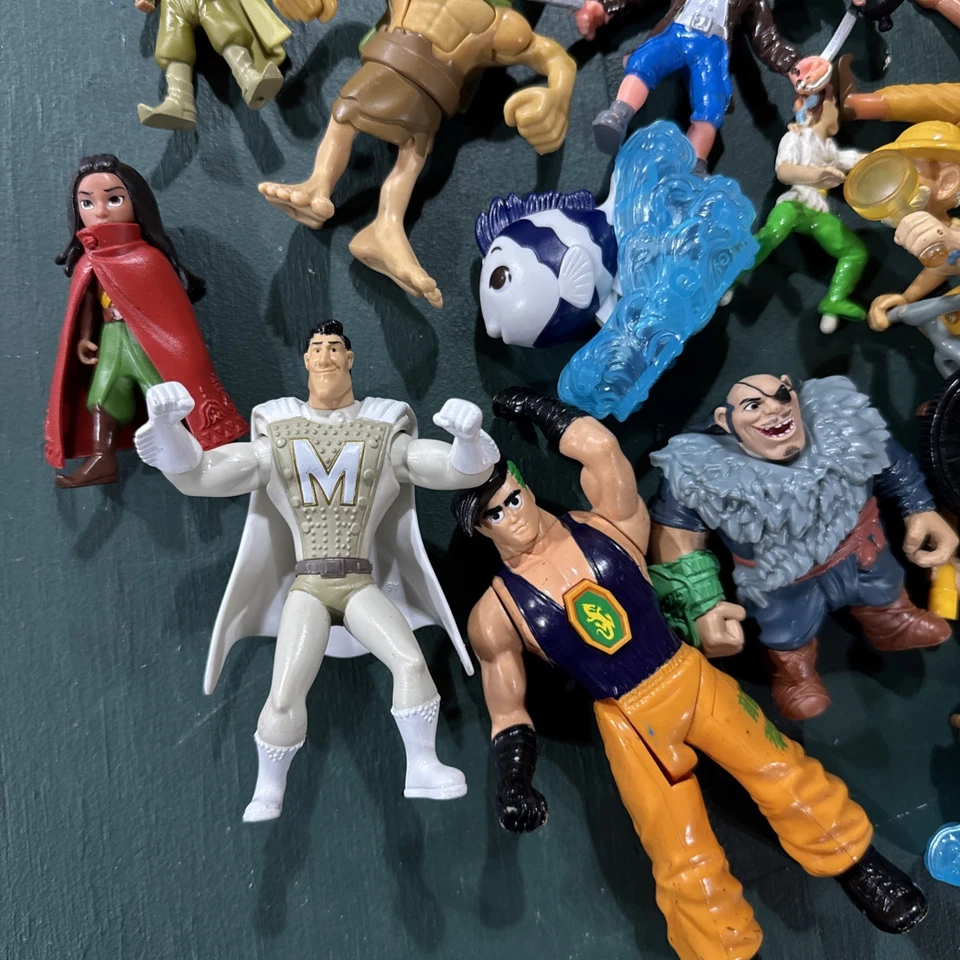 Bottom Of The Toy Box Lot 21 Figures - Image 2 of 4