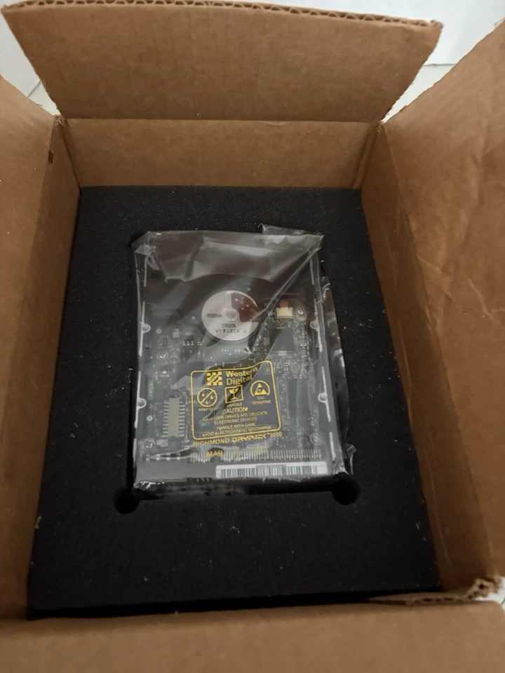 Samsung SV3002H 30GB VEGA ATA/IDE PATA Hard Drive 3.5" - Image 4 of 4