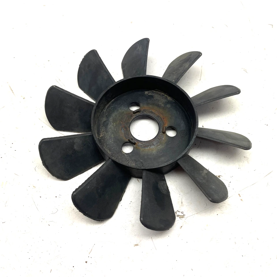 Ventilador de refrigeração Husqvarna YTH20K46 Hydro Gear 532410043 532418220 51230 - Imagem 3 de 4