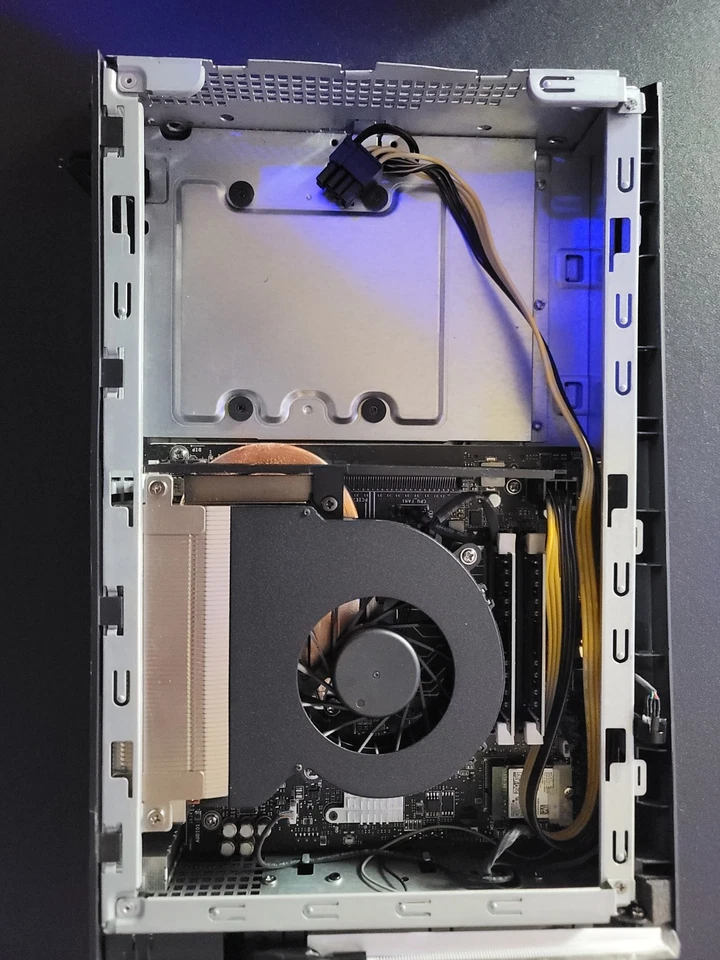 MSI Trident 3 7th Gen i5-7400 16GB RAM 1TB M2 230 Watt Board NO GPU INCLUDED - Image 3 of 4