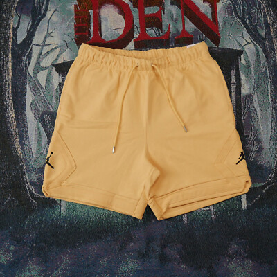 Jordan Essentials Yellow Fleece Shorts ᐉ Шорты мужские Air Jordan