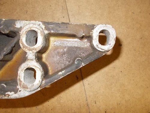 1984 PORSCHE 911 964 CARRERA 2 GEARBOX MOUNTING BRACKET 964.375.309.04 - Picture 5 of 5