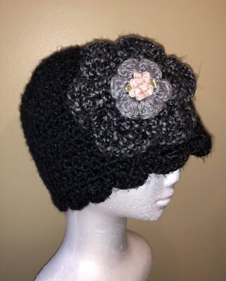 Crochet Cloche Hat Black with Gray Flower Scallop Edge Vintage