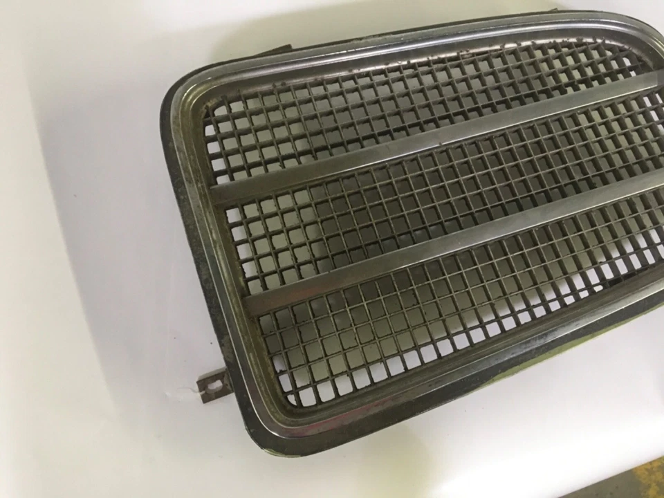 Pontiac Lemans 1972 parrilla lateral derecha original 486307 Foto 3 de 4