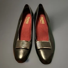 Munro Women’s “Mara” Pumps  Perfect Fit  8.5 M  Black Stylish Comfort