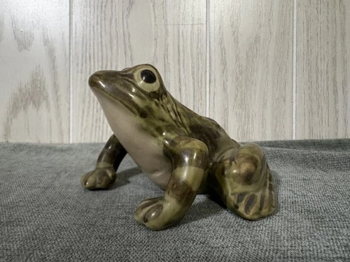 VINTAGE BRUSH McCOY GARDEN WARE POTTERY FIGURINE WELLER FROG
