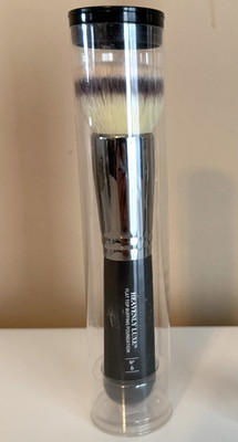 IT COSMETICS HEAVENLY LUXE FLAT TOP BUFFING FOUNDATION NO 6 BRUSH NEW