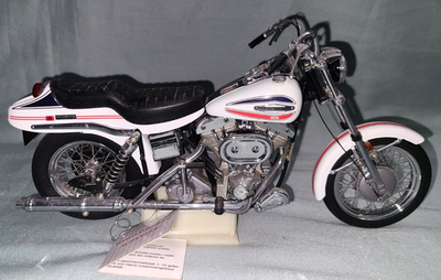 Harley-Davidson ハイカットスニーカー ホワイト Franklin Mint Precision Models 1:10 Harley Davidson 1971 Super