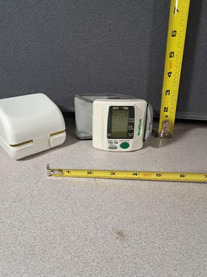#ad WrisTech Blood Pressure Monitor Digital Battery Operated Works #4946L489 $9.50