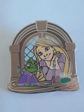 Disney Pin Rapunzel & Pascal One Family Our Best Friends are Family Too Pin LR