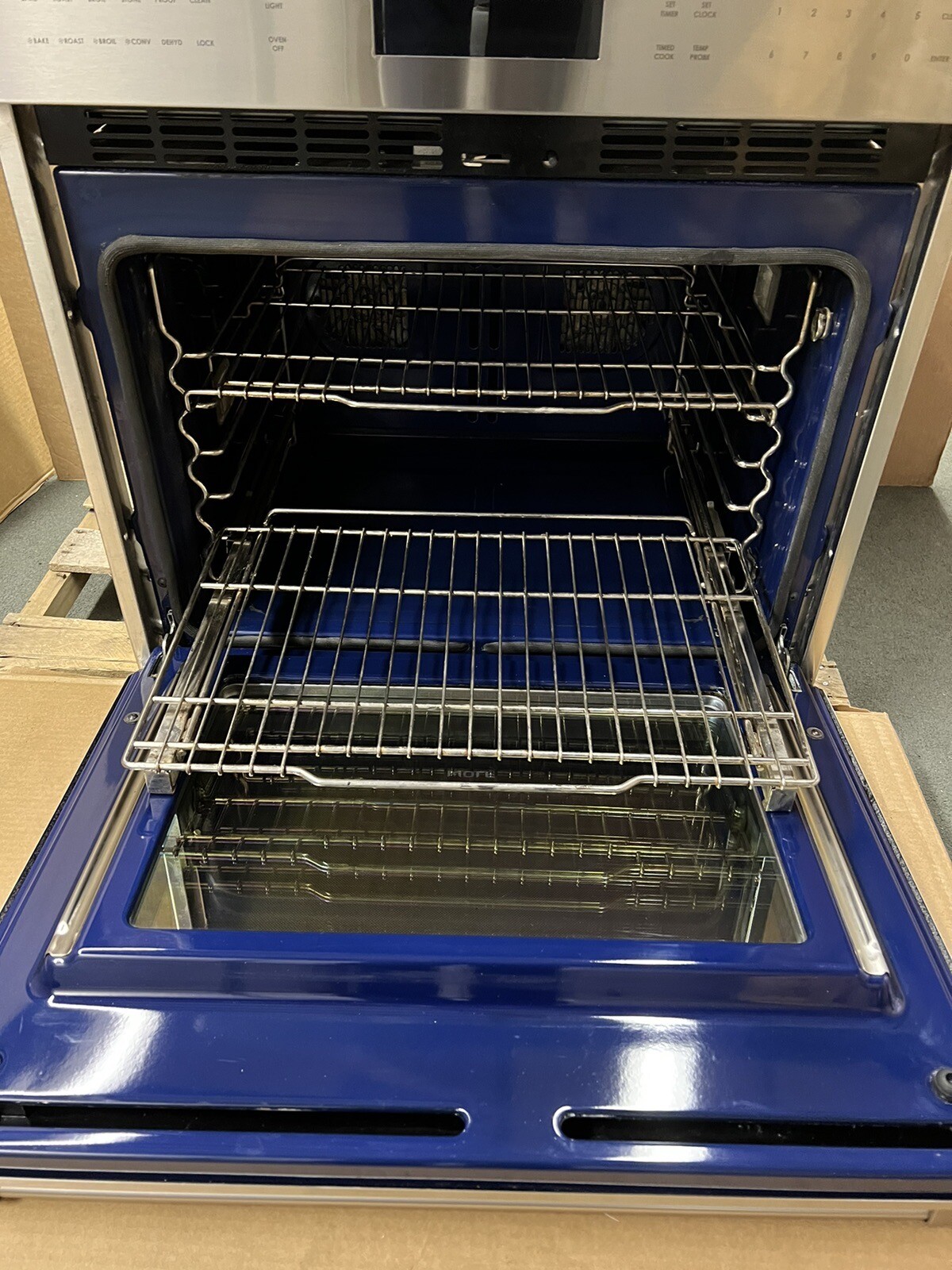 WOLF 30" inch E Series Professional BuiltIn Single Wall Oven