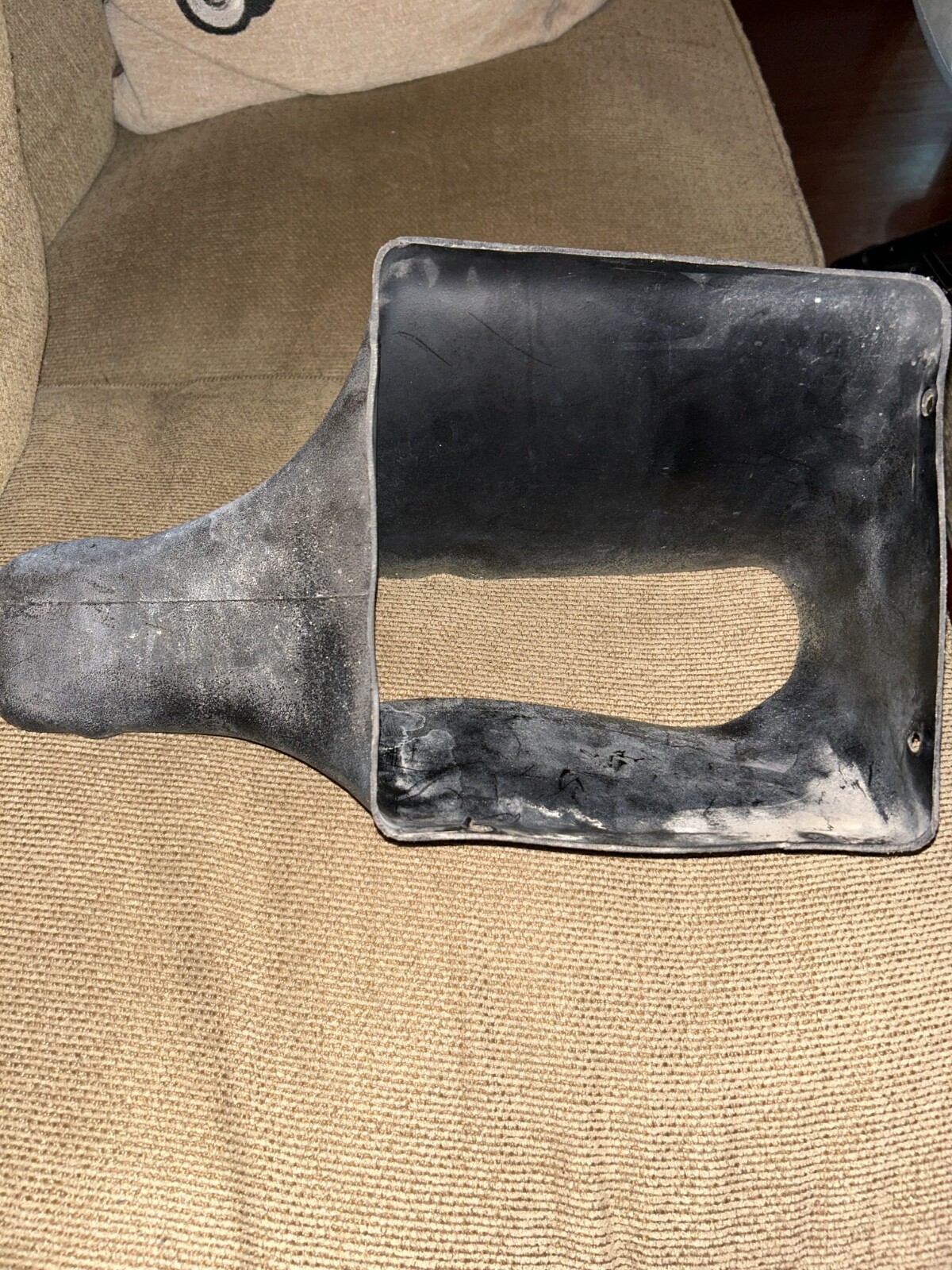Cowl Air Intake InterCooler Bentley Turbo UE 72318 (Used)