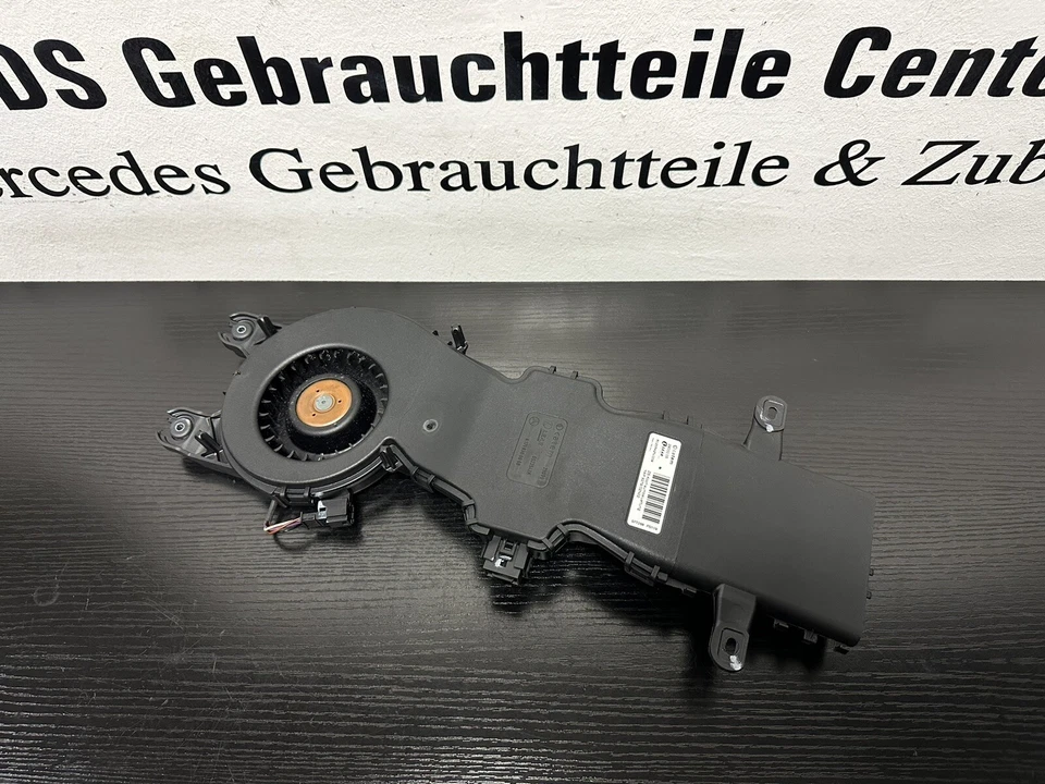 Genuine Mercedes SLK R171 R197 Airscarf Headroom Vent Blower Motor A1718300008 - Image 2 of 2