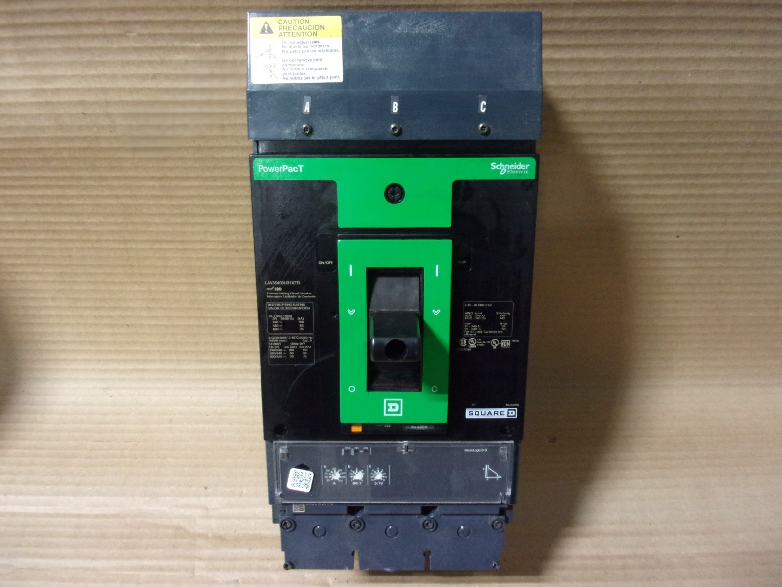 NEW Square D LJA LJA36400U31X 3 Pole 400 Amp 600V Circuit Breaker LJA36400U31XTB