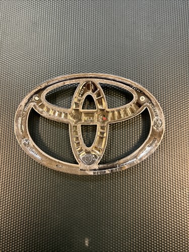 Toyota Trunk Hatch Emblem 5.125in Badge Logo - Picture 2 of 7