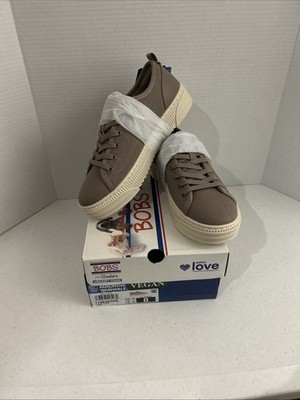 Skechers Women s Bobs Copa Sneaker M Emory Foam Vegan Size 8 NWT Taupe