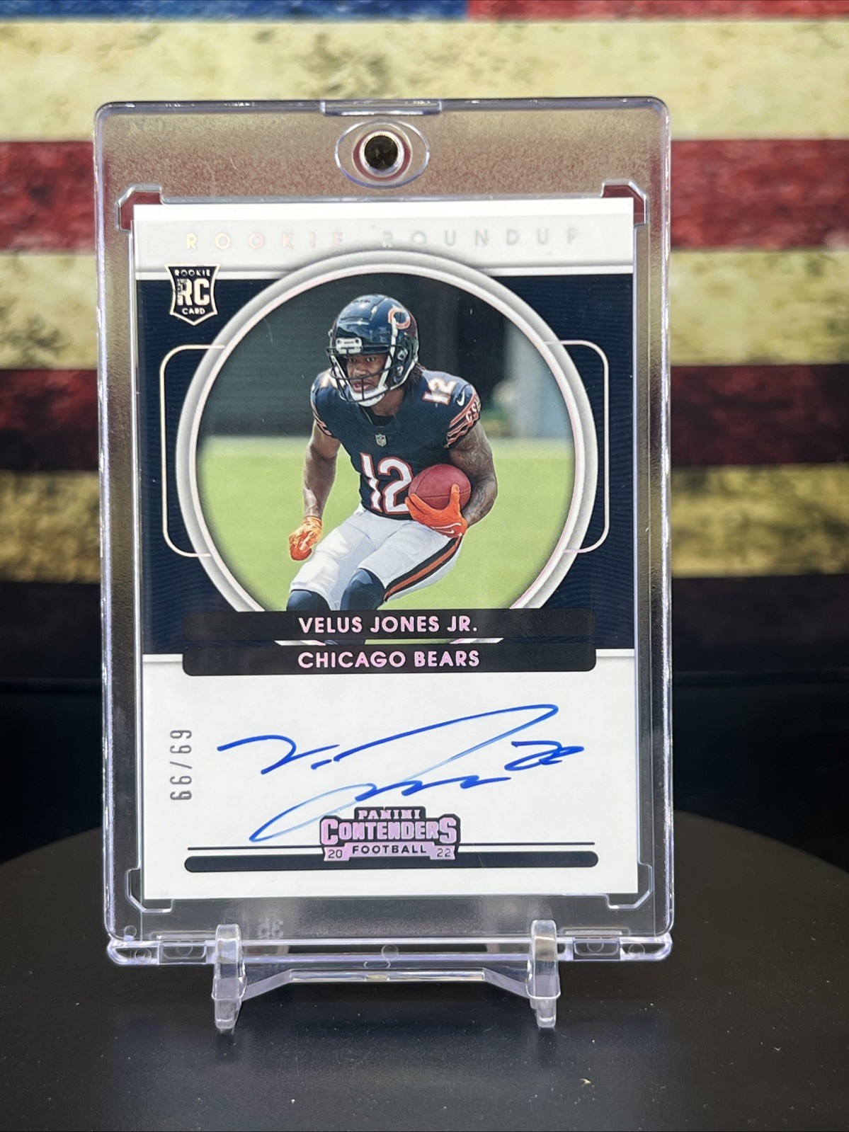 Velus Jones Jr. Panini Contenders Rookie Ticket Swatches #VJO Autograph