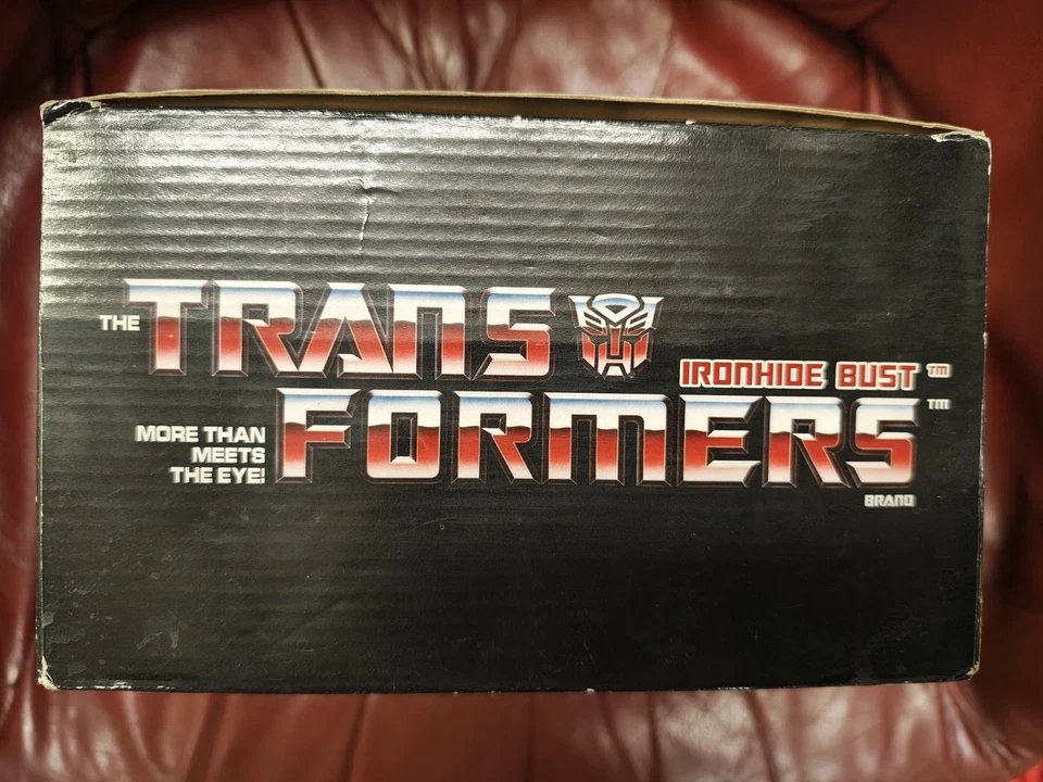 Transformers Autobot Ironhide Bust Diamond Select Limited 136/1000 Hasbro - Image 3 of 4