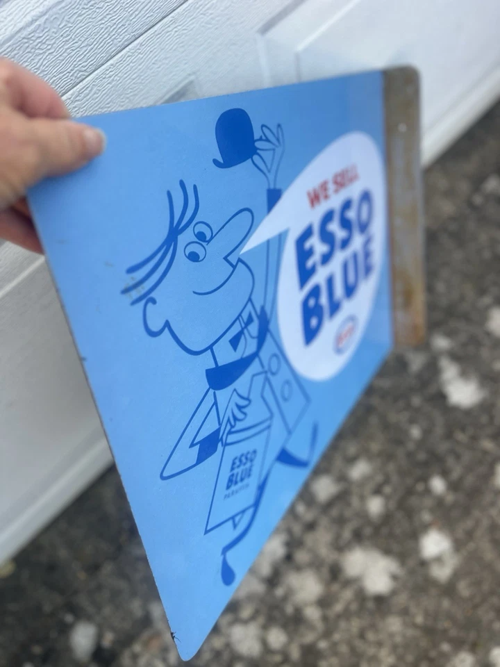 Esso blue heavy metal sign sign , 16in by 23in - Image 2 of 4