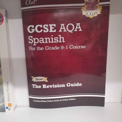 New GCSE Spanish AQA Revision Guide - for the Grade 9-1 Course X 2 Books B37 - Imagen 3 de 3
