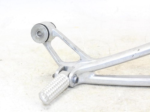 2003 Yamaha Yzf R6 Left Rear Back Passenger Peg - Picture 2 of 7