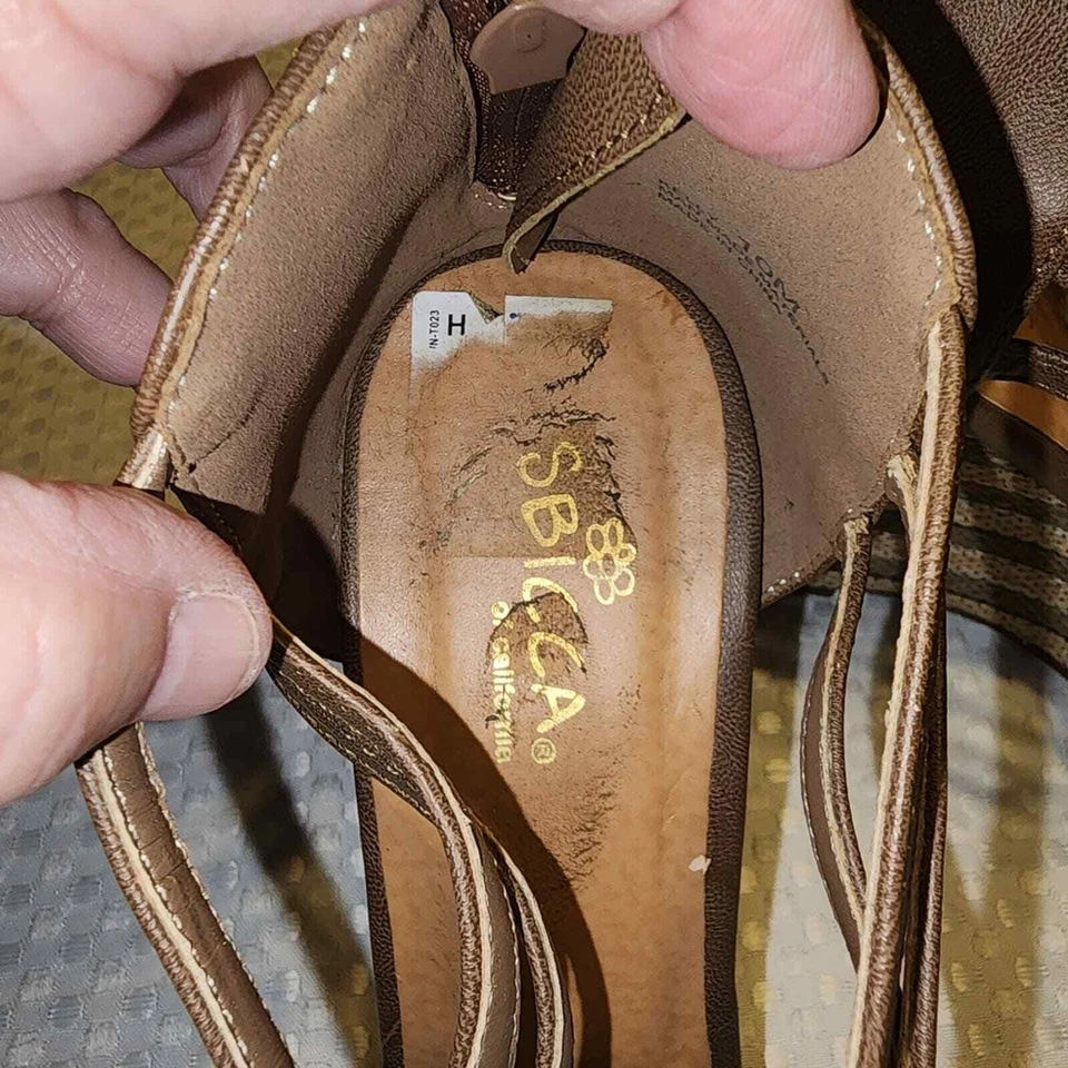 SANDALIAS CUÑA SBICCA EUC MUJER TALLA 10 M Foto 3 de 4