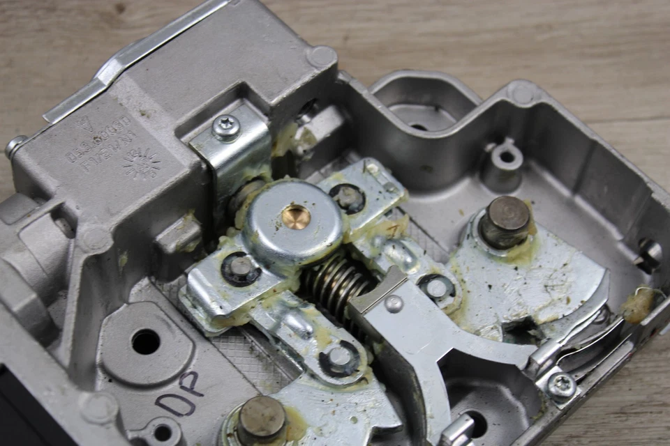 *02-2008 BMW E65 E66 745I 750I ЭЛЕКТРОННЫЙ СТОЯНОЧНЫЙ ТОРМОЗ МОТОР ВОССТАНОВЛЕН - Изображение 3 из 4