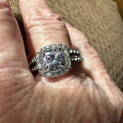 Luxury Infinity Two Piece Ring Set In A Size 7 W/cubic Zirconia Stones