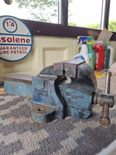Wooden B3 Bench Vice In Good Used Condition In Good Working