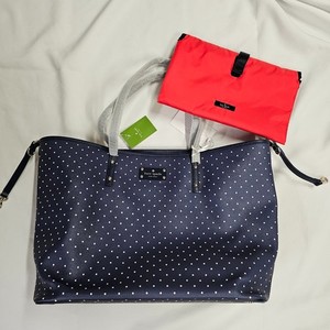 Kate Spade Sac à couches pour bébé en harmonie avec New York - Point de la marine (WKRU2357)