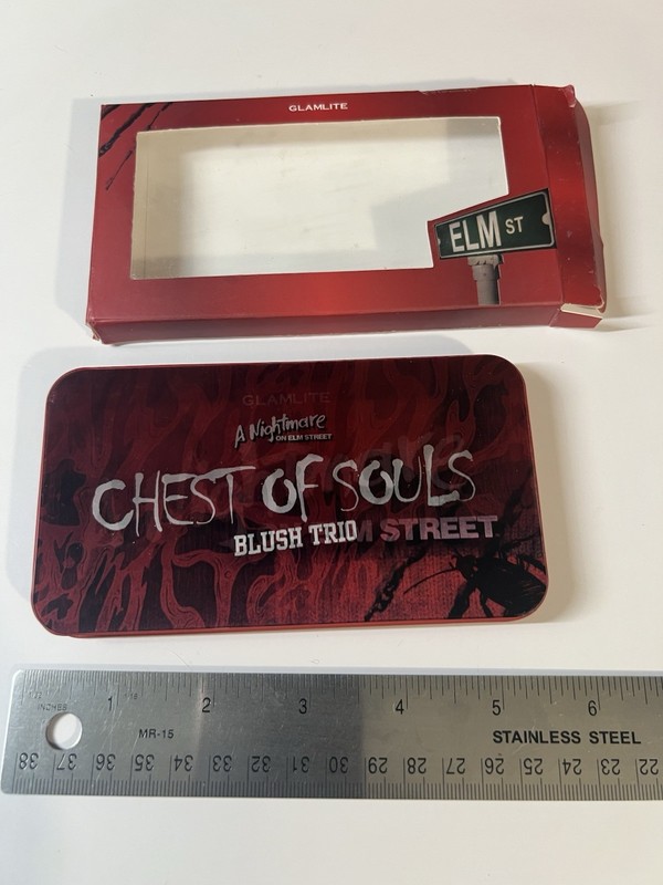 NEW GLAMLITE x A NIGHTMARE ON ELM STREET CHEST OF SOULS BLUSH TRIO Limited Ed.