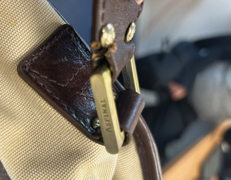 Aspinal of London Beige Canvas and Leather Messenger Bag Preloved - Image 4 of 4