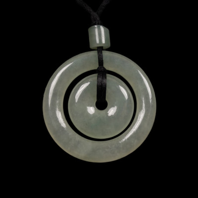 Certified Grade A 100% Natural Green Jadeite Jade Pendant Circle Amulet 04381