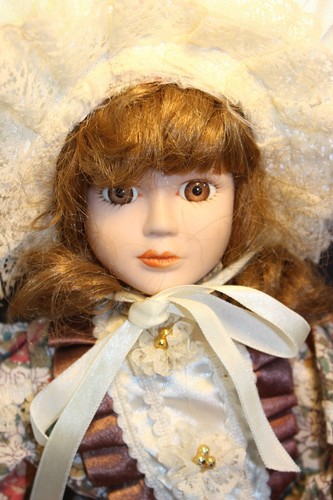Porcelain Girl Doll - Cloth Body 16" - Floral Dress - Brown Hair & Eyes - Picture 2 of 7