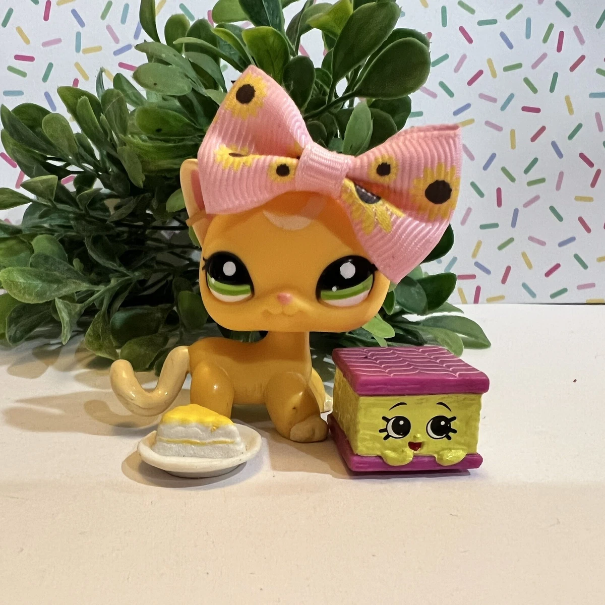 Authentic Littlest Pet Shop #2194 Yellow shorthair cat swirl ADVENT CALENDAR