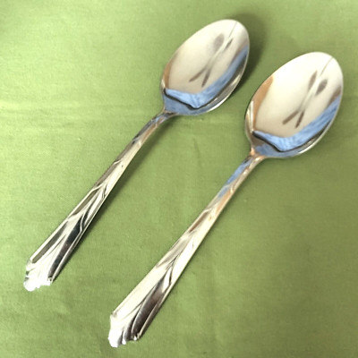 Ekco Eterna Stainless 2 Serving/Soup Spoons Kenilworth Pattern 7 3/4''
