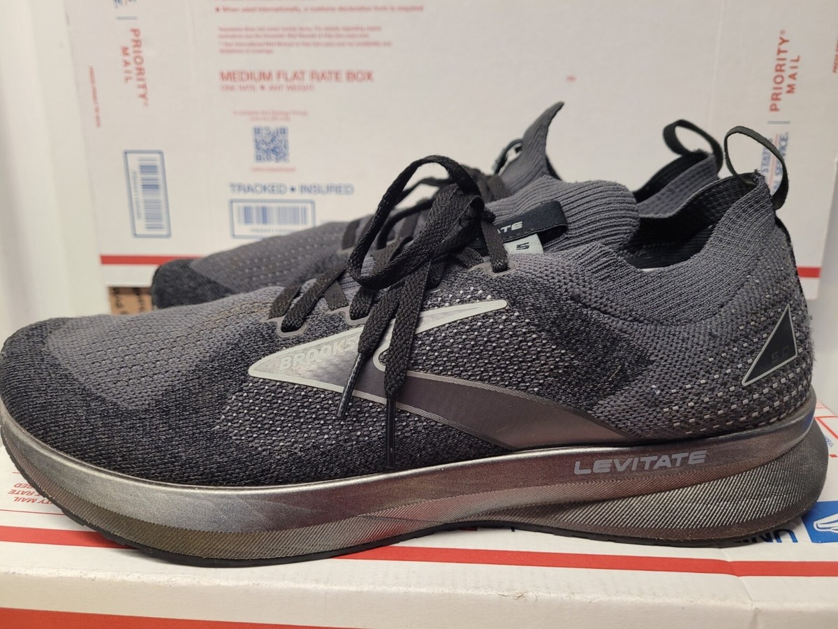 Brooks Levitate StealthFit 5 Black/Ebony/Gray Size 14 Cut in half: Brooks Levitate Stealthfit 5 Review | RunRepeat main image 3