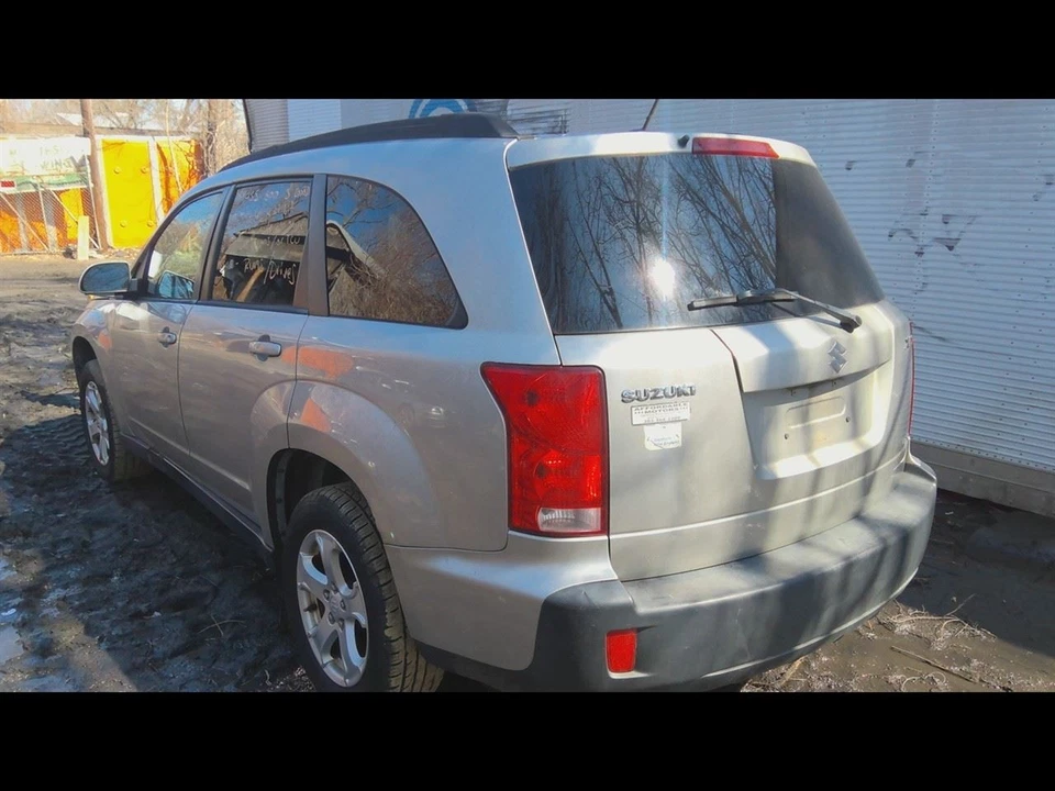 XL-7 2008 cuello de llenado de combustible 17643 Foto 4 de 4