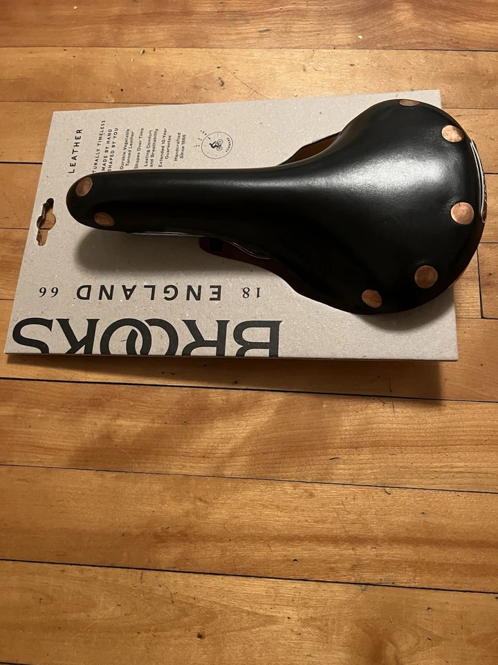 New-in-Box BROOKS Swift Saddle Black Leather Copper Rivets Handmade In England - Image 2 of 2