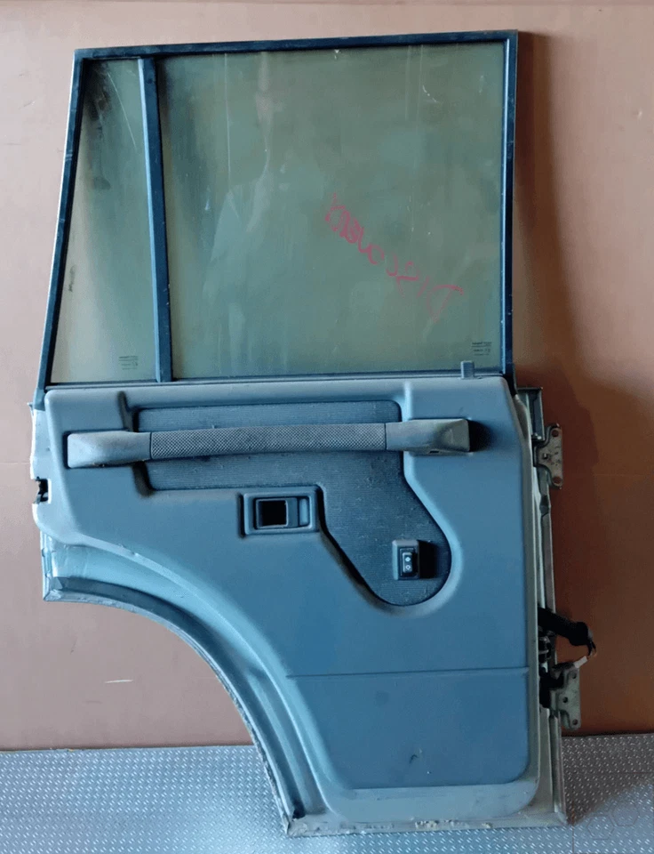 ALR8019 Porta post. SX LAND ROVER DISCOVERY 2.5 Tdi SUV 5p/d/2495cc - Immagine 2 di 2